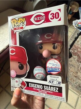 NIB Funko Pop! MLB Eugenio Suárez Cincinnati Reds Vinyl Figure Stadium Exclysive